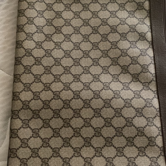 Vintage Gucci clutch - Picture 3 of 4